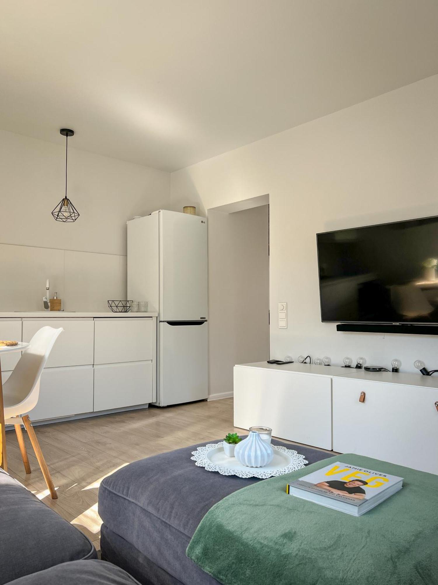 Oakwood Park Apartment Каунас Экстерьер фото